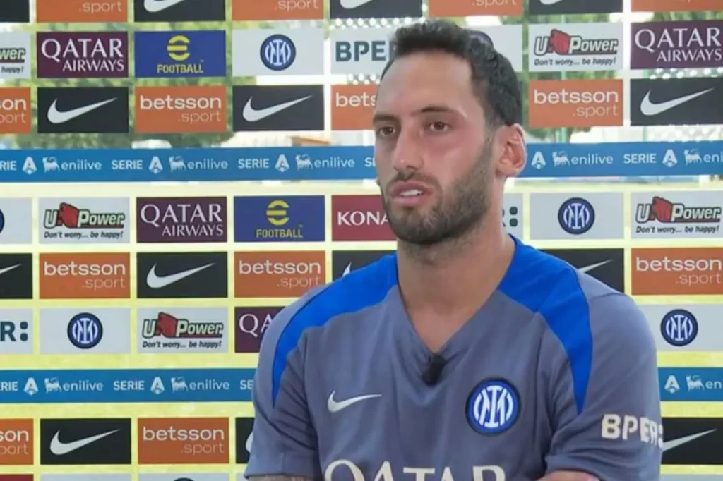 At the top in the world or not: Calhanoglu DIVIDES against Como