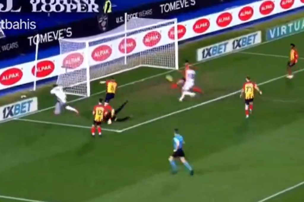 HIGHLIGHTS Lecce-Inter 0-4: the Nerazzurri respond to Napoli