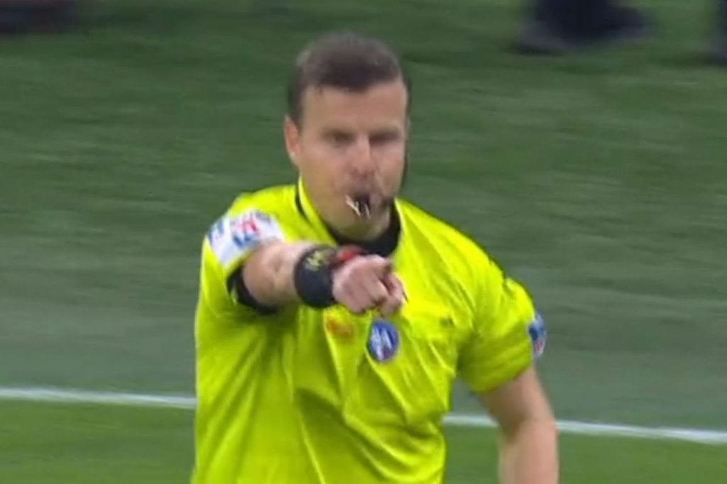 Inter Fury for the penalty to Fiorentina: the live video review