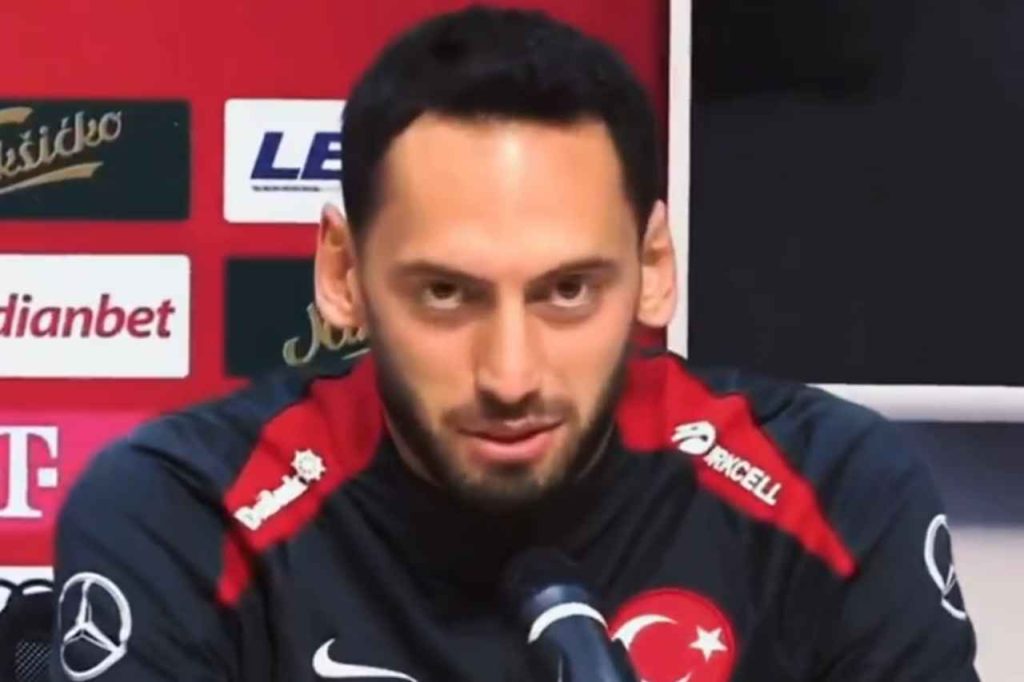 In Turkey: NEW offer from Galatasaray for Calhanoglu