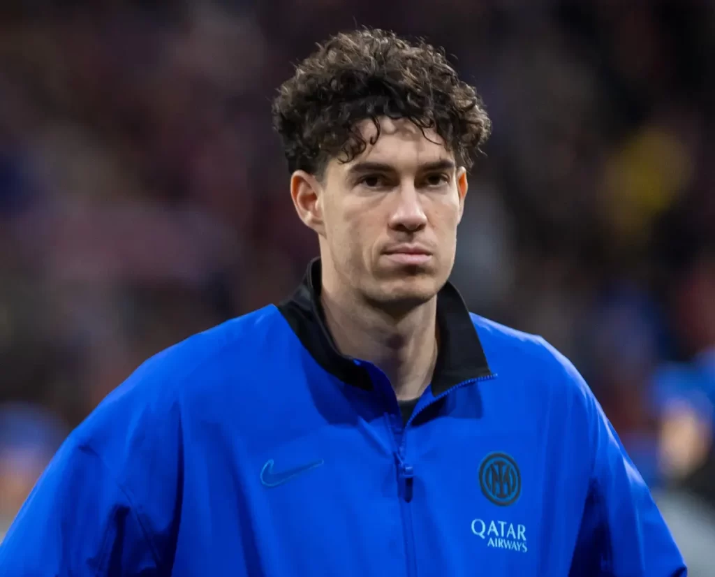 La Gazzetta insists: “Inter resigned to losing Bastoni.” The situation