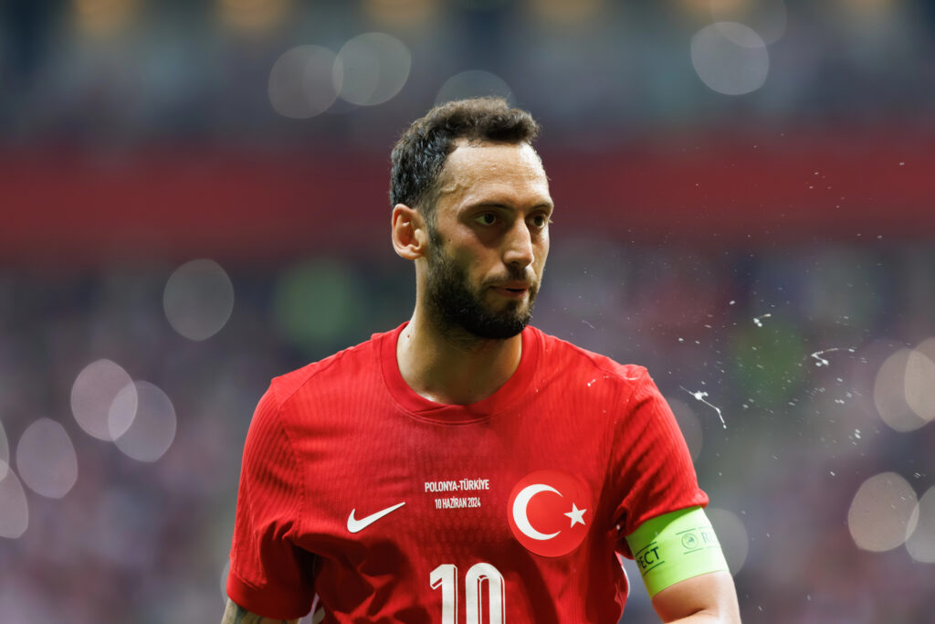 Calf problem for Calhanoglu at the end of Turkey-Romania: the situation