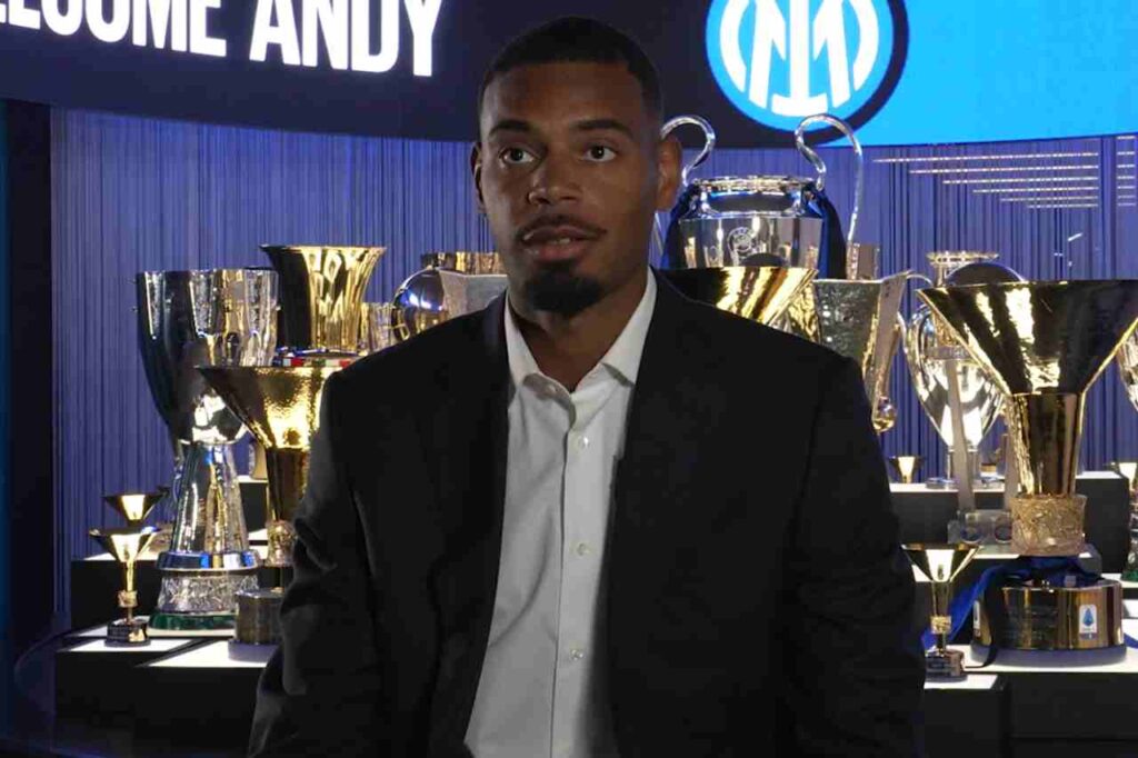 Diouf as a winger and Carlos Augusto as a center-back: Chivu has decided